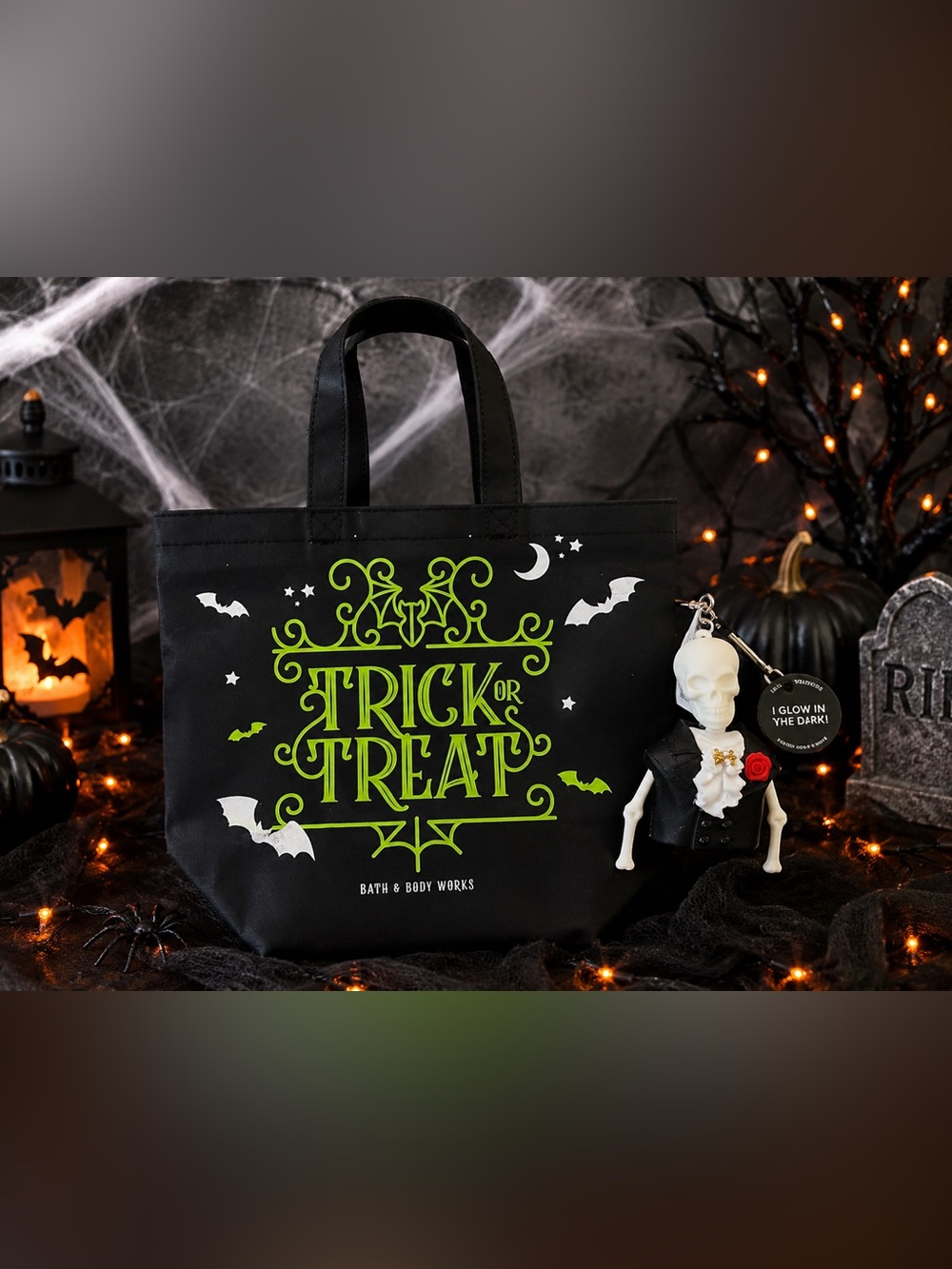 Bath & Body Works Halloween Trick or Treat Mini Tote + Skeleton Charm